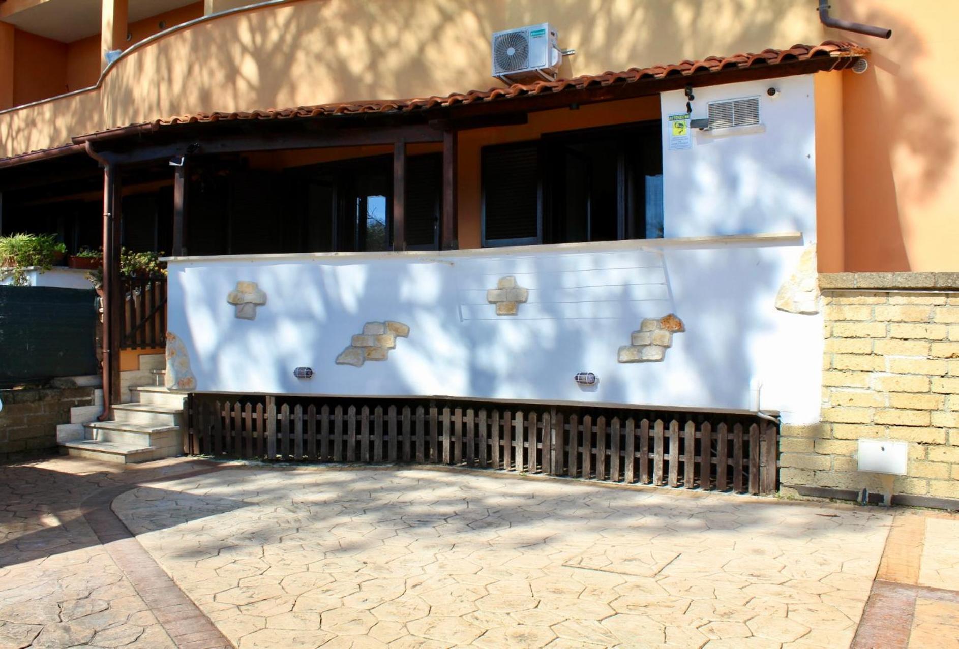 The Garden House Fco, Self Check In And Free Private Parking Lejlighed Fiumicino Eksteriør billede